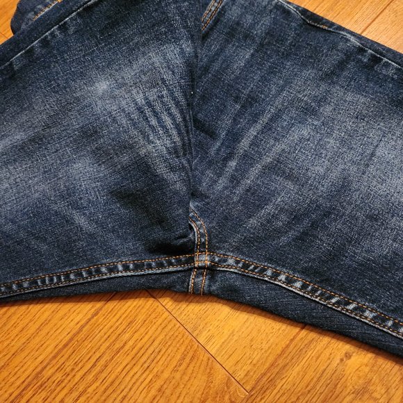 Abercrombie & Fitch Slim Straight Jeans - Picture 14 of 15